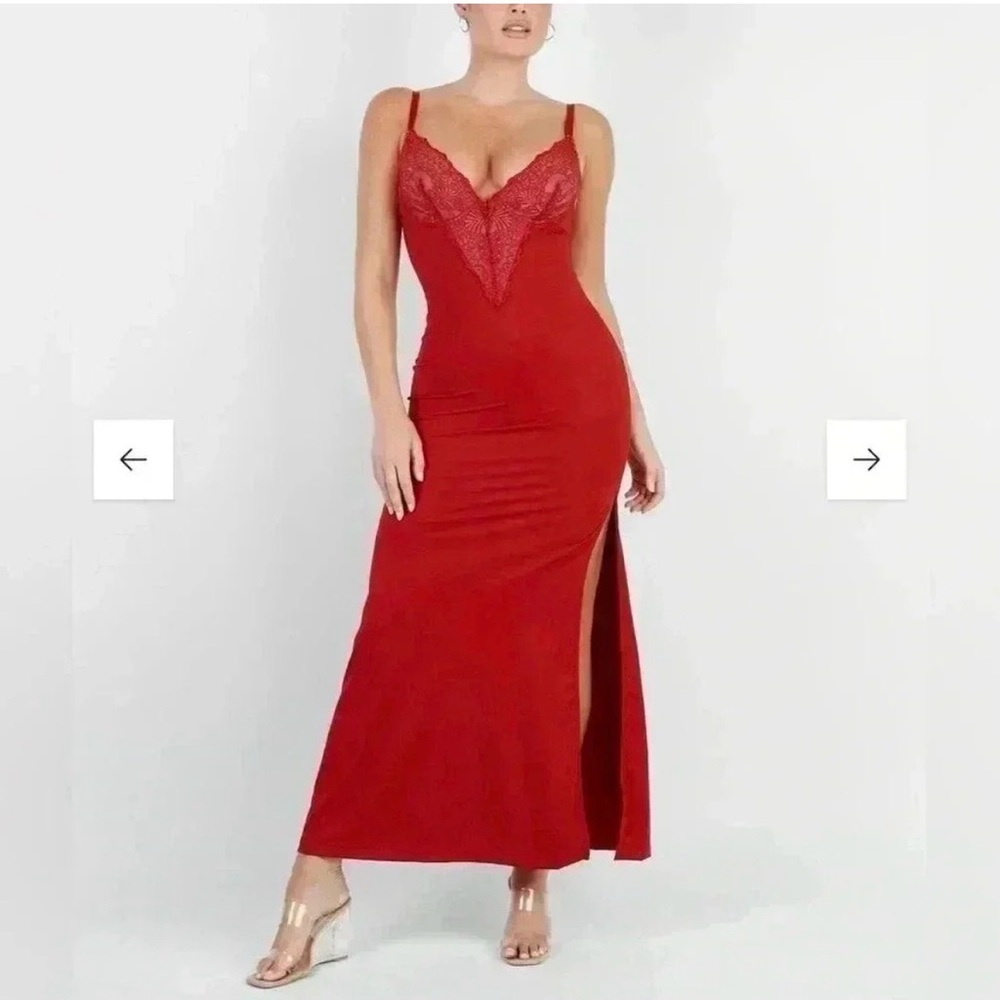 NWT POPILUSH Shapewear Dress Lace Slip
Split Maxi SIZE L